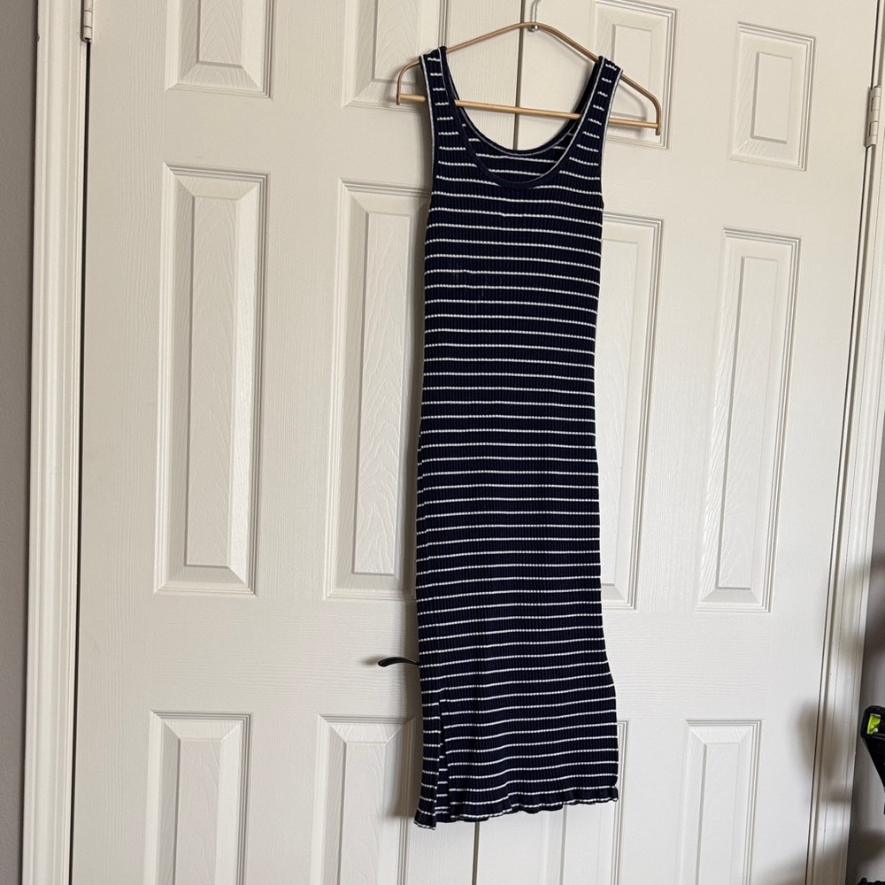 Bundle/lot of three maternity dresses - Picture 2 of 8